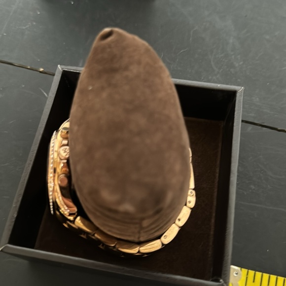 Michael Kors Rose Gold Large Face Crystal Trim Watch - Picture 10 of 11